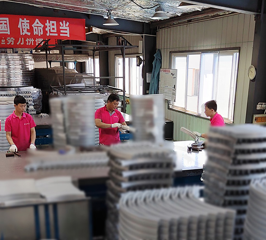 拉彎加工廠家垂范強(qiáng)化合規(guī)管理，盛達(dá)拉彎北京拉彎廠喜迎二十大！