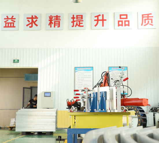 北京盛達(dá)偉業(yè)型材拉彎廠祝天下所有母親節(jié)日快樂！