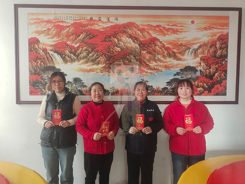 北京盛達(dá)偉業(yè)型材拉彎廠“三八”婦女節(jié):致敬最美“她”身影 北京盛達(dá)偉業(yè)型材拉彎廠“三八”婦女節(jié):致敬最美“她”身影