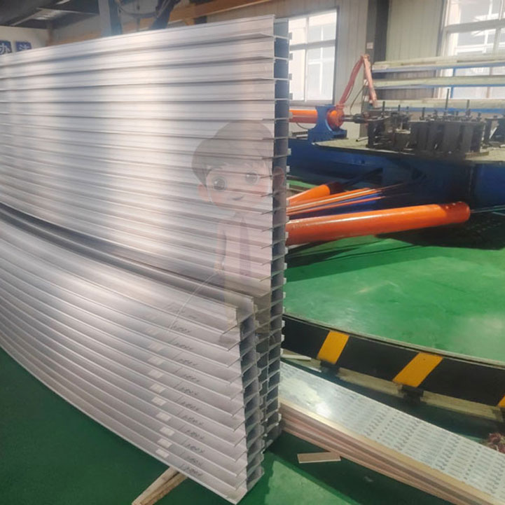 單元式幕型材拉彎