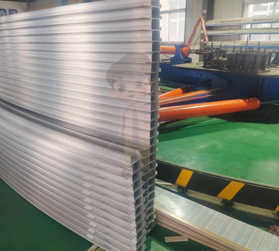 北京型材拉彎廠的環(huán)保生產(chǎn)理念：在型材加工中實(shí)現(xiàn)可持續(xù)發(fā)展的新路徑