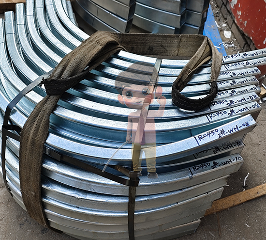 鋁型材彎弧加工在建筑與工程中的重要性：為現(xiàn)代設(shè)計(jì)提供靈活的解決方案