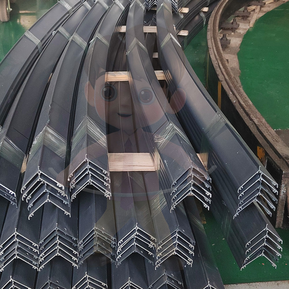 人字形鋁百葉片拉彎