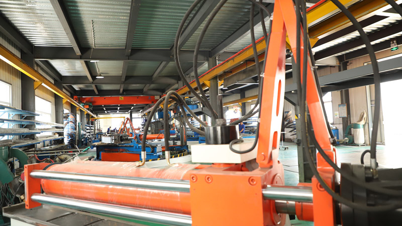 北京盛達(dá)偉業(yè)型材拉彎廠