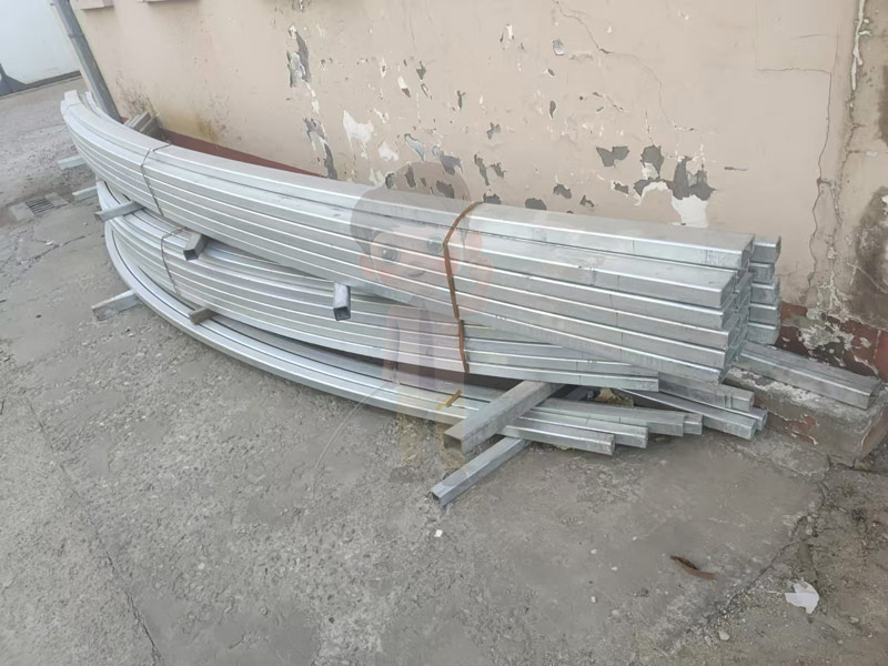 鋁型材拉彎加工的行業(yè)趨勢(shì)：北京拉彎廠如何通過(guò)設(shè)備提升生產(chǎn)效率與產(chǎn)品質(zhì)量