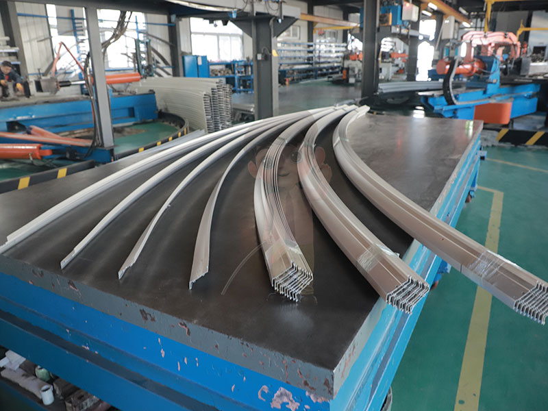 數(shù)字拉彎鏈接創(chuàng)新：盛達(dá)拉彎互聯(lián)網(wǎng)及新媒體宣傳研討會(huì)