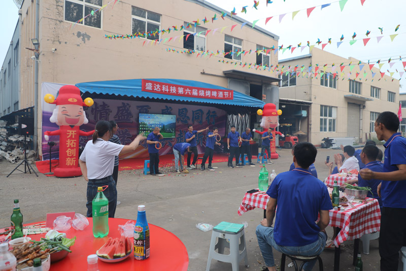 聚力學習，共赴新程｜盛達拉彎舉行第六屆燒烤啤酒節(jié)