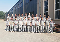 北京拉彎廠夏季為員工統(tǒng)一發(fā)放工作服！