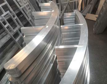 拉彎成形工藝的特點(diǎn)